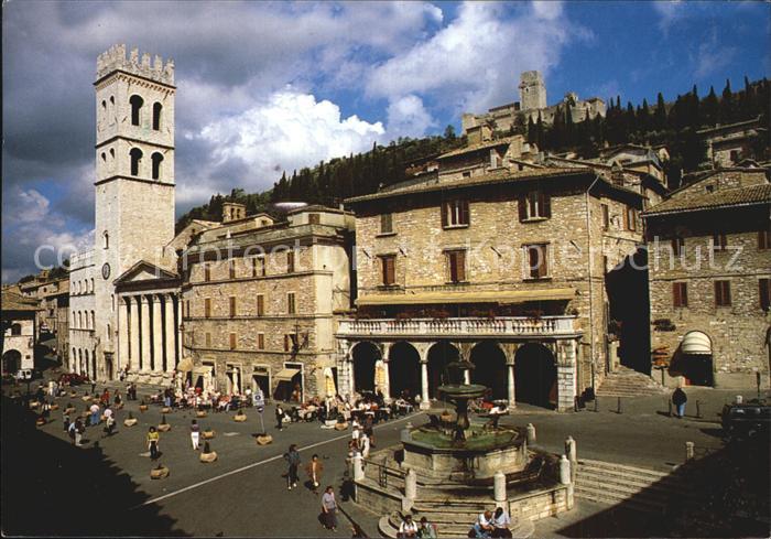 Assisi Umbria Piaazza del Comune centro della citta