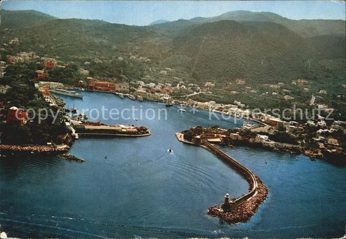 Ischia Fliegeraufnahme vom Hafen