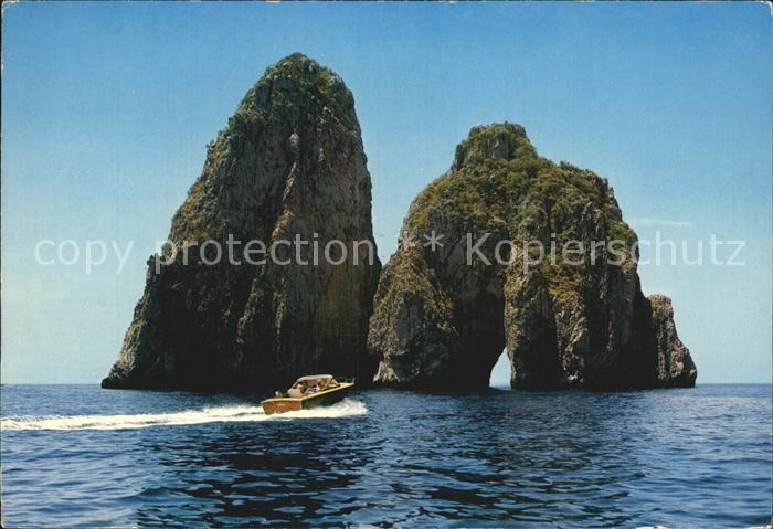 Capri Die Felsenriffe