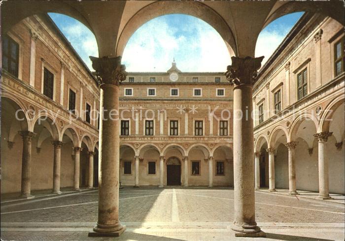 Urbino Hof im Herzoeglichen Palast