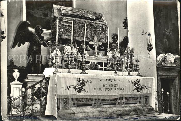 Zagreb Kirche Inneres Altar