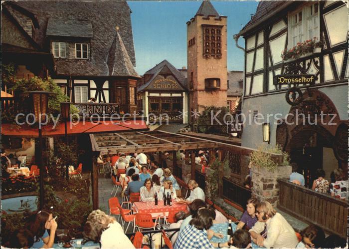 Ruedesheim Rhein Drosselgasse mit Lindenwirt Ruedesheimer Schloss und Drosselhof