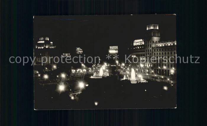 Barcelona Cataluna Plaza de Cataluna de noche