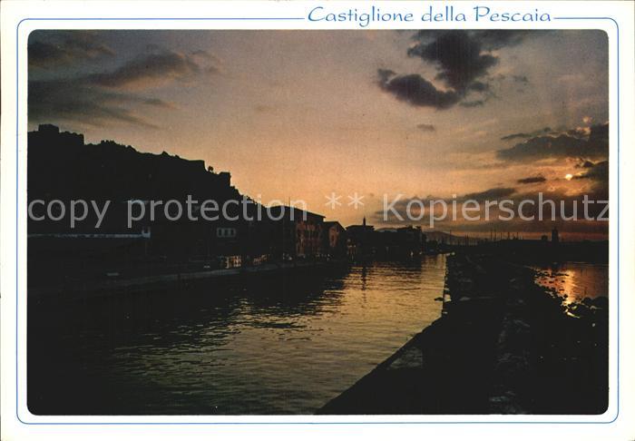 Castiglione della Pescaia Hafen Daemmerung