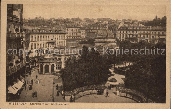 Wiesbaden Kranzplatz mit Kochbrunnen