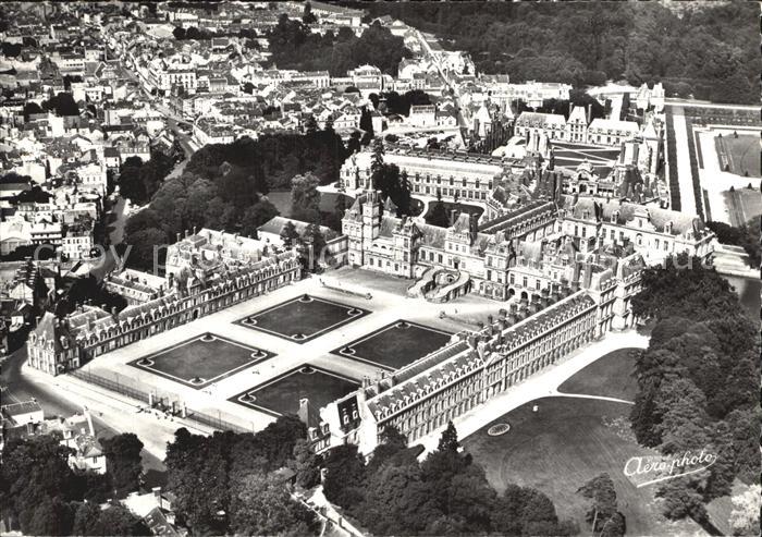 Fontainebleau Seine et Marne Chateau Fliegeraufnahme