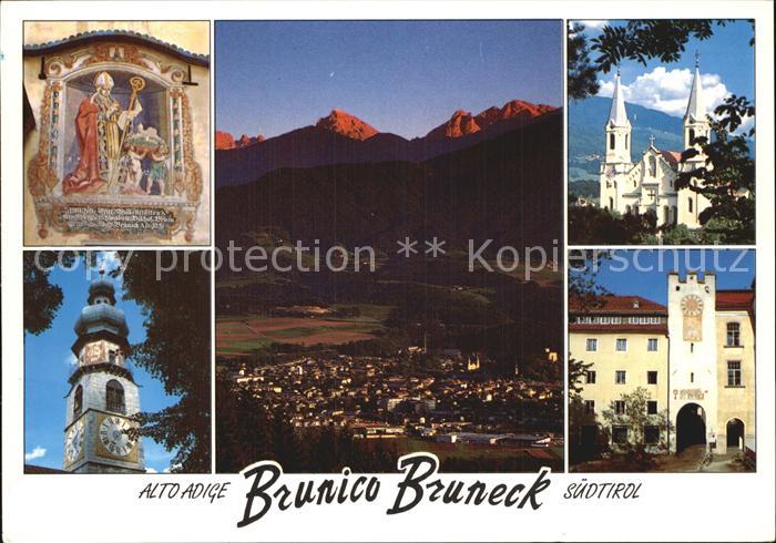 Bruneck Heiligenfresko Kirchturm Total Kirche Uhrturm