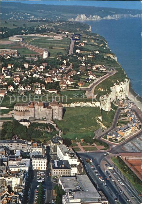 Dieppe 76 Vue panoramique des falaises d amont vers Pourville et la Chateau