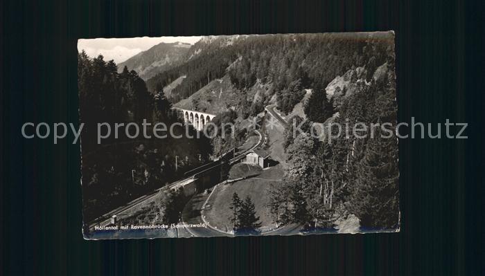 Hoellental Schwarzwald mit Ravennabruecke Eisenbahn