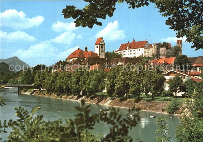 Fuessen Allgaeu Lech Hohes Schloss mit Blick zum Breitenberg