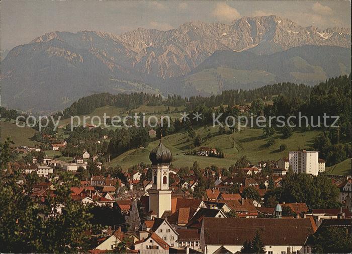 Immenstadt Allgaeu Ortsansicht mit Kirche Daumengruppe Allgaeuer Alpen