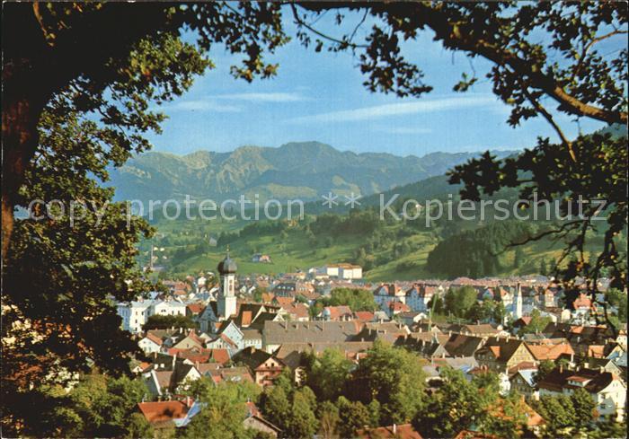 Immenstadt Allgaeu Ortsansicht mit Kirche Daumengruppe Allgaeuer Alpen
