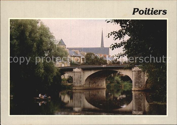 Poitiers 86 Le Clain au pont Neuf Clocher Eglise Sainte Radegonde