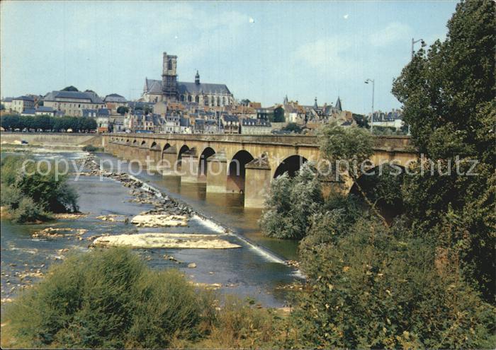 Nevers 58 Pont sur la Loire Eglise