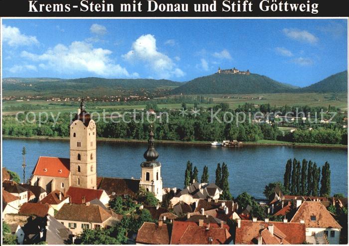 Stein Donau Blick ueber die Altstadt mit Donau und Stift Goettweig