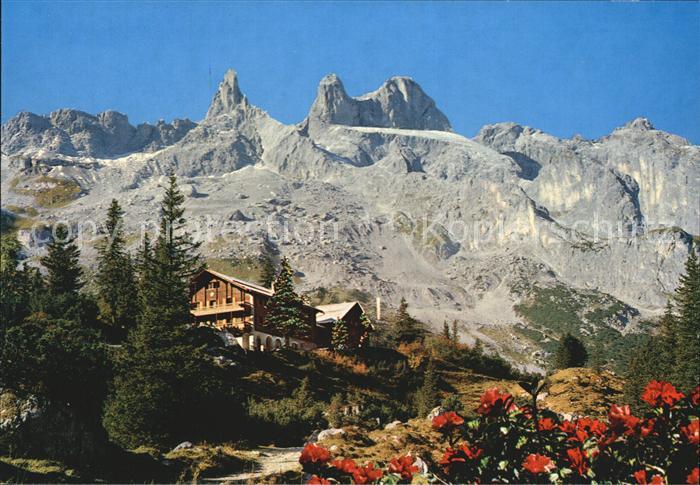 Lindauer Huette Berghaus mit 3 Tuerme Raetikon