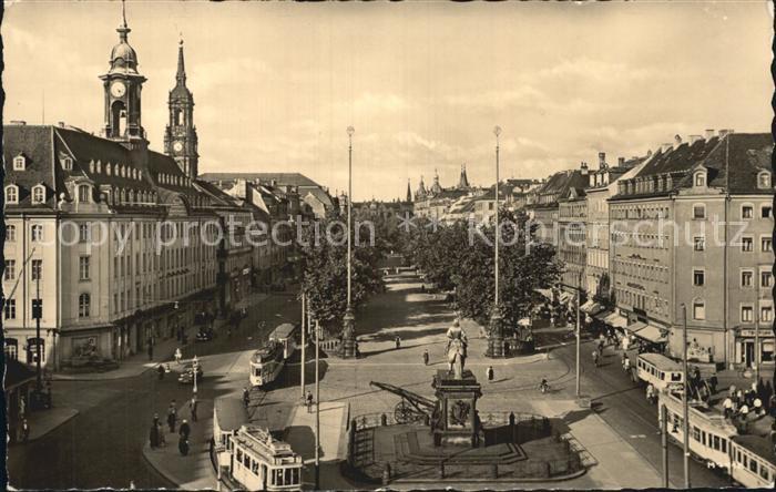 DRESDEN Elbe Strasse der Befreiung und Neustaedter Rathaus vor 1945
