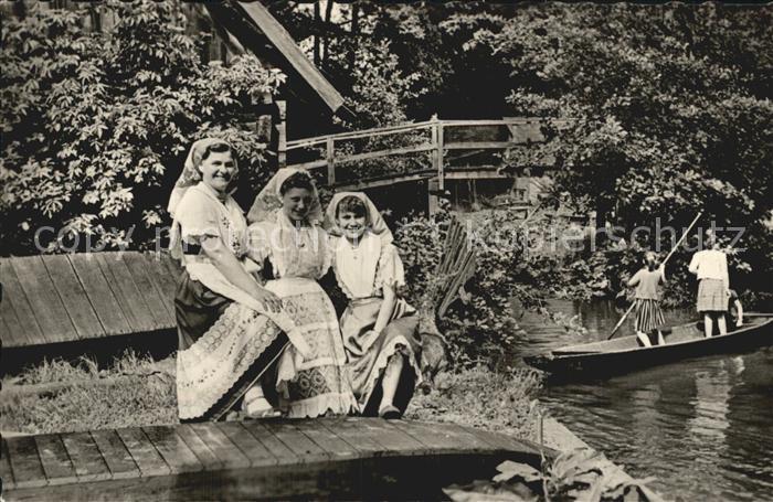 Spreewald Trachtenmaedchen