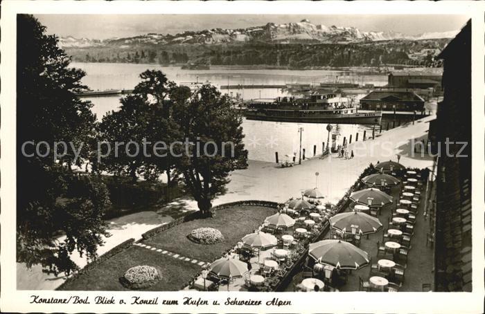 Konstanz Bodensee Blick vom Konzil auf Hafen und Schweizer Alpen