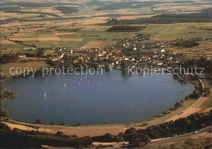 Schalkenmehren mit Maar Fliegeraufnahme