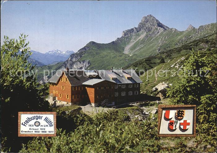 Freiburgerhuette mit Roggelskopf Vorarlberg