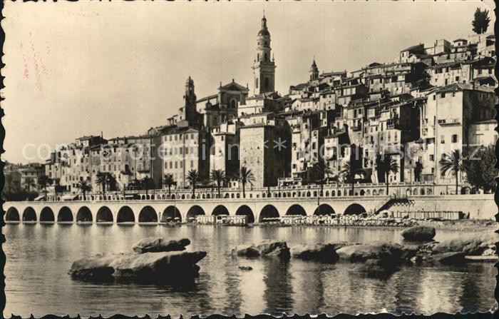 Menton Alpes Maritimes La Vieille Ville et la Plage