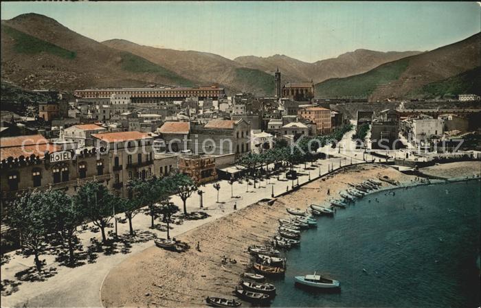 Port Bou Playa y paseo