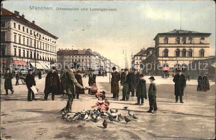 Muenchen Bayern Odeonsplatz und Ludwigstrasse
