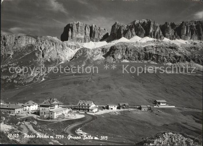 Passo Pordoi Gruppo Sella Fliegeraufnahme