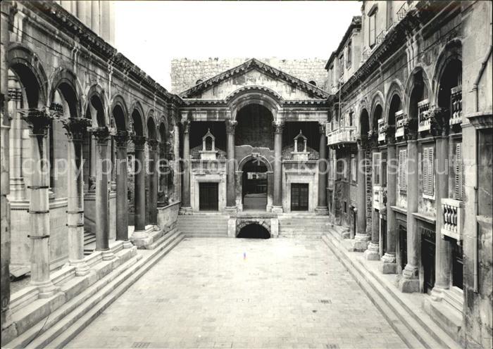 Split Spalato Peristil
