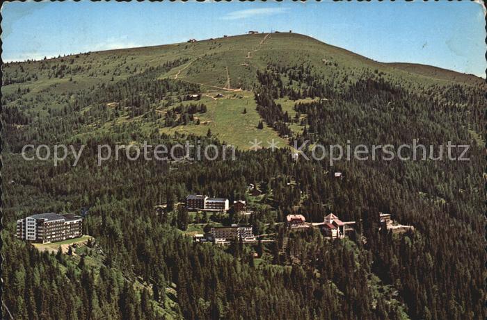 Kanzelhoehe Appartementhaus Edelweiss und Gerlitzen Fliegeraufnahme