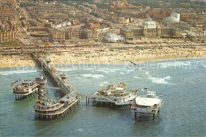 Scheveningen Pier Seebruecke Strand Fliegeraufnahme