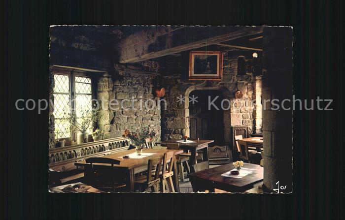 Locronan Interieur d_une maison du bourg Auberge