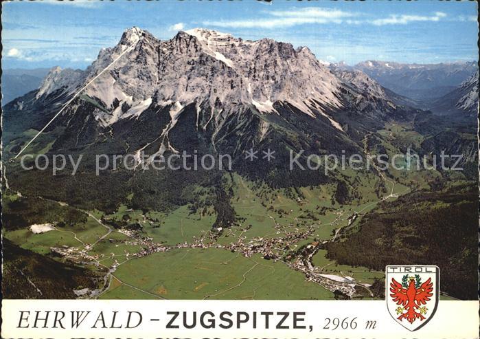 Ehrwald Tirol mit Blick zur Zugspitze Wettersteingebirge Fliegeraufnahme
