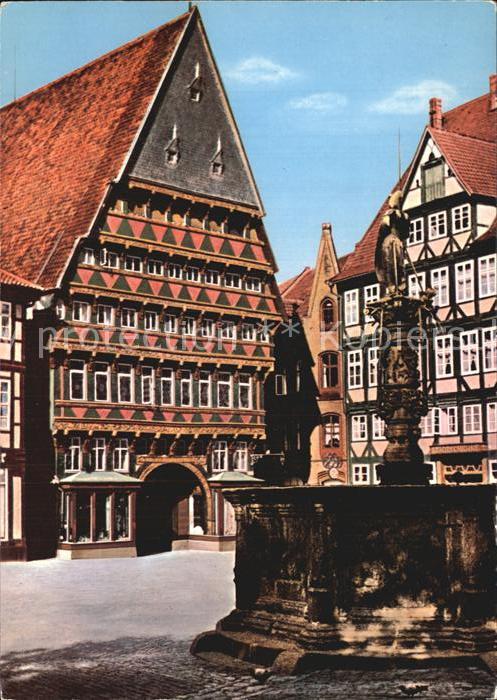 HILDESHEIM  CITY Knochenhauer Amtshaus Historisches Gebaeude Brunnen Fachwerkhae