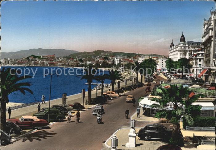 Cannes Alpes-Maritimes La Croisette et la baie Cote d Azur
