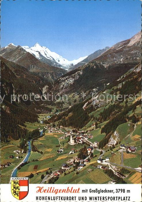 Heiligenblut Kaernten Panorama im Sommer mit Grossglockner Hohe Tauern