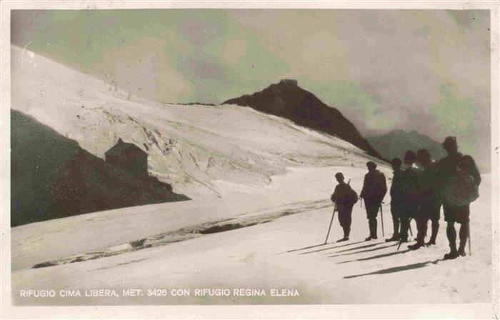 BOLZANO Bozen Suedtirol IT Rifugio Cima Libera Rifugio Regina Elena Bergsteiger