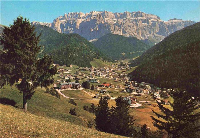 Selva  Wolkenstein Val Gardena IT Panorama Groednertal gegen Sella Gruppe