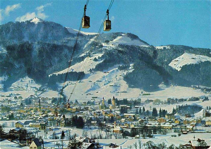 Kitzbuehel Tirol AT Panorama Bergbahn Blick gegen Hahnenkam