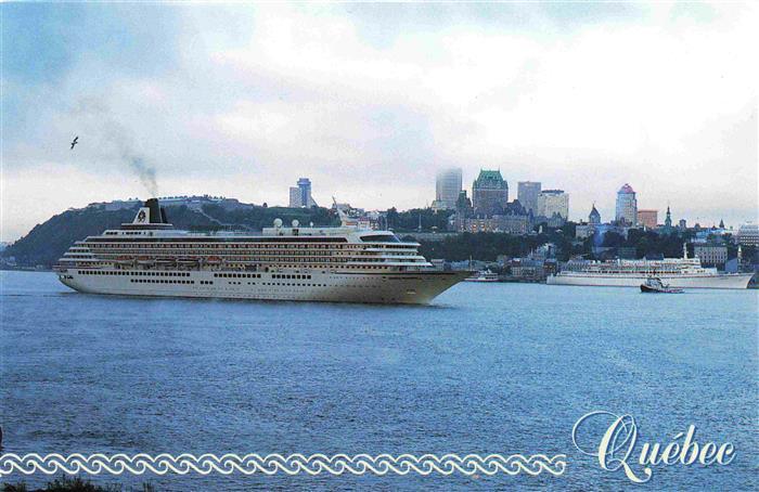 QUEBEC Canada Bateau de Croisière Crystal Harmony Kreuzfahrtschiff