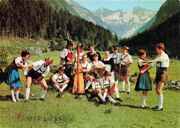 Mayrhofen Zillertal Tirol AT Volkstanz und Brauchtumsgruppe