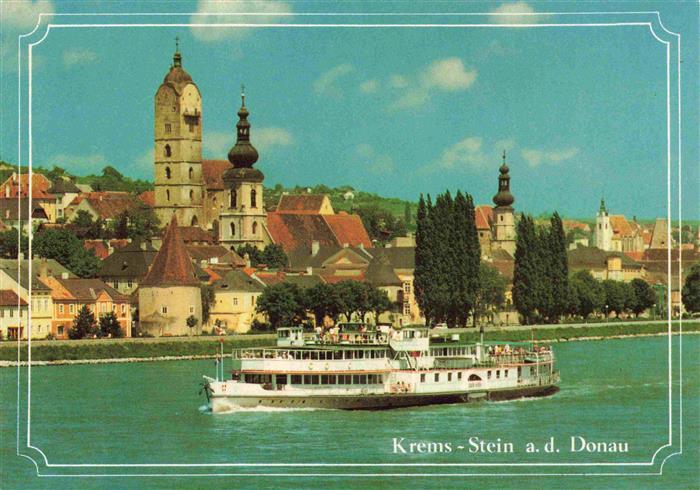 Stein Krems Ansicht ueber die Donau Fahrgastschiff