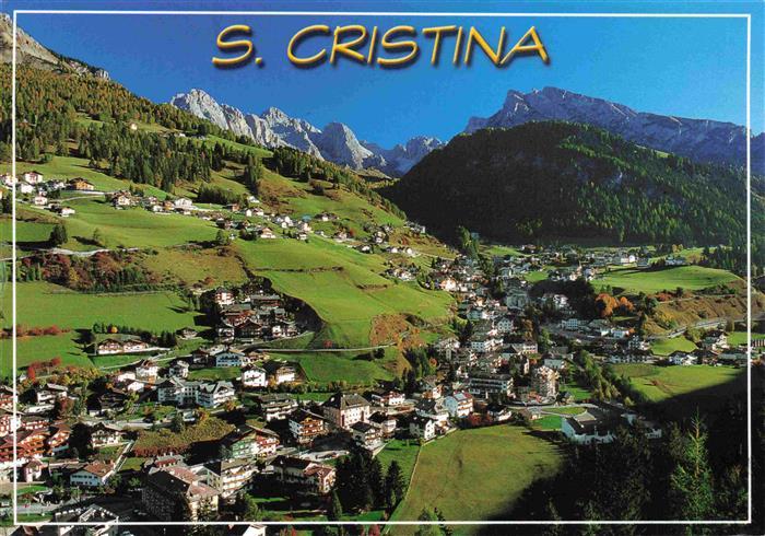 St Christina Groeden IT Panorama Blick gegen die Geislergruppe Dolomiten