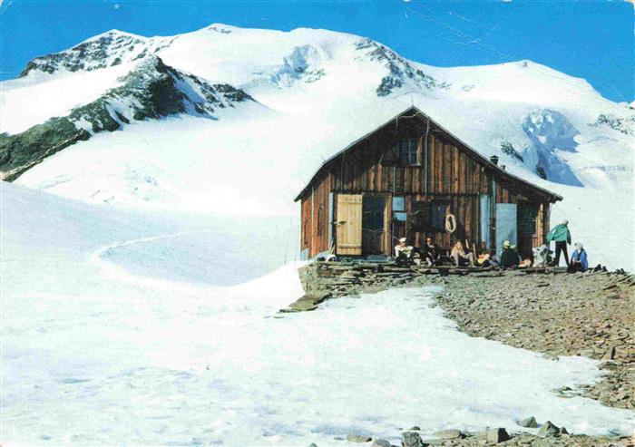 Valle d Aosta IT Capanna Quintino Sella Sullo sfondo il monte Castore