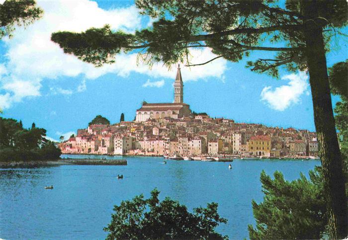 Rovinj Rovigno Istrien Croatia Blick zur Altstadt
