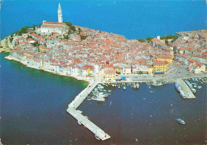 Rovinj Rovigno Istrien Croatia Altstadt Halbinsel Hafen