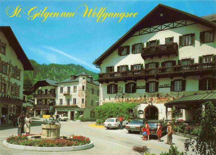 St Gilgen  Wolfgangsee AT Rathausplatz mit Mozartbrunnen