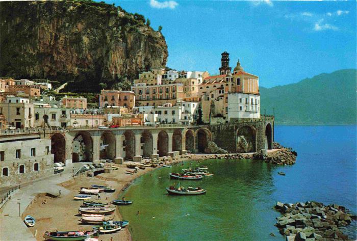 Atrani IT Hafenpartie Costiera Amalfitana