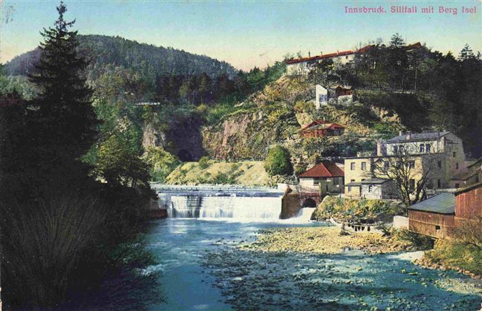 INNSBRUCK Tirol AT Sillfall mit Berg Isel